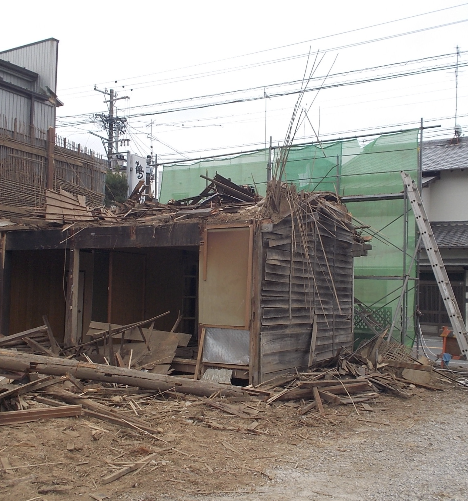 施工中①